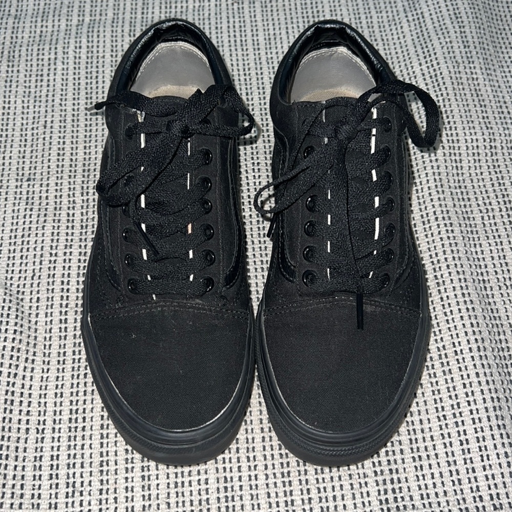 Black Classic Vans
